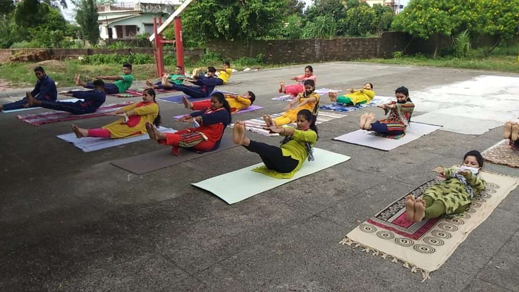 Yoga under Fit India Freedom Run by NSS RCD Public School Shivrajpur Kotdwar Uttarakhand